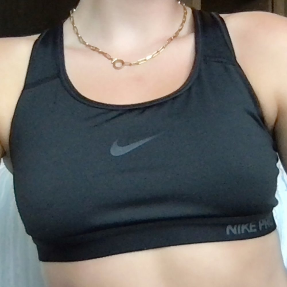 Nike pro sports bra